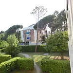 Modern In Pineda - Beahost