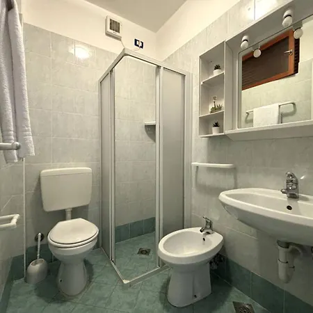 Modern In Pineda - Beahost Apartmán